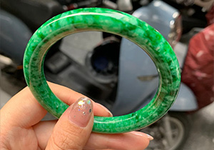 特色花青辣色圆条手镯-影灿珠宝