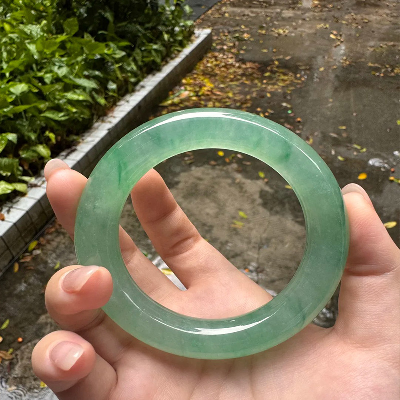 图片[1]-金丝绿花翡翠手镯胖圆条